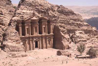 Description du Deir, dit 'le monastère'