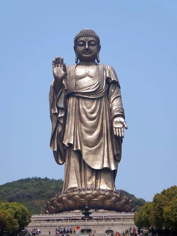 Le grand Bouddha de Liang Shan