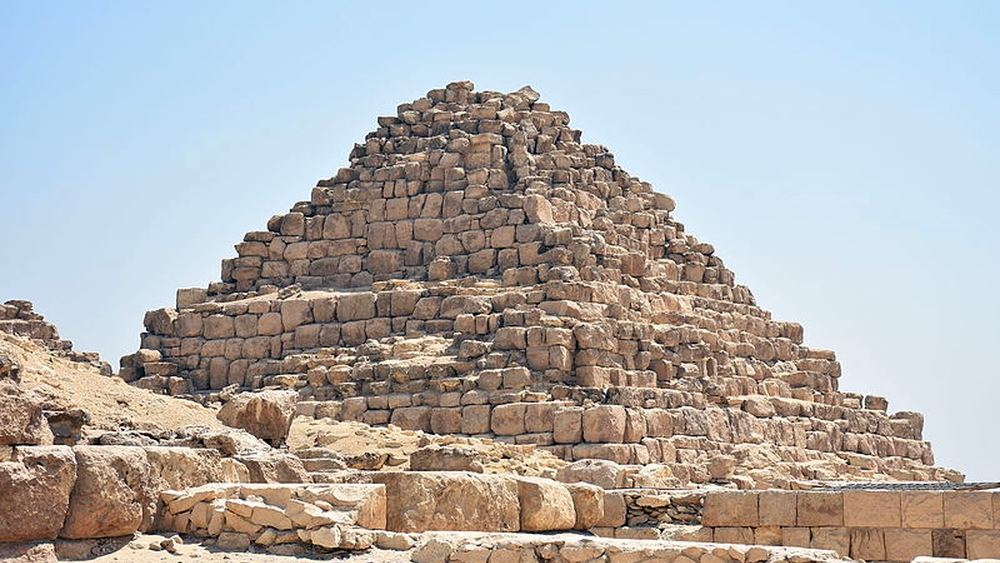 Pyramide d'Hétépherès