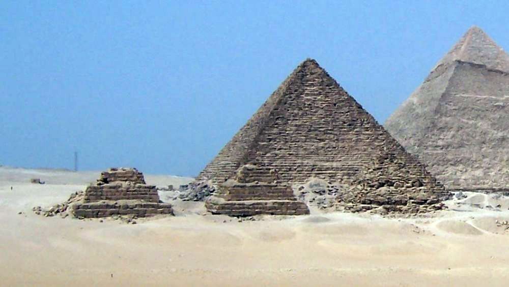 Pyramides annexes de Mykérinos (cliquez pour agrandir)