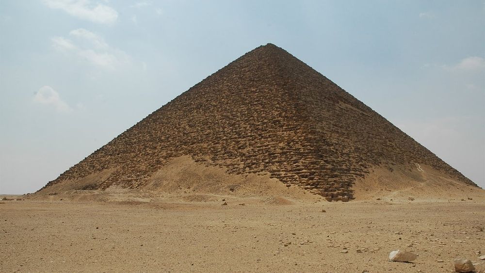 La pyramide rouge, de Snéfrou