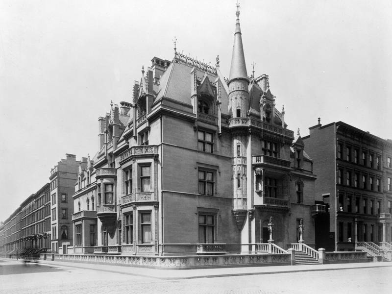 William Vanderbilt Mansion