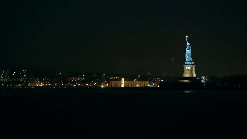 La statue de nuit