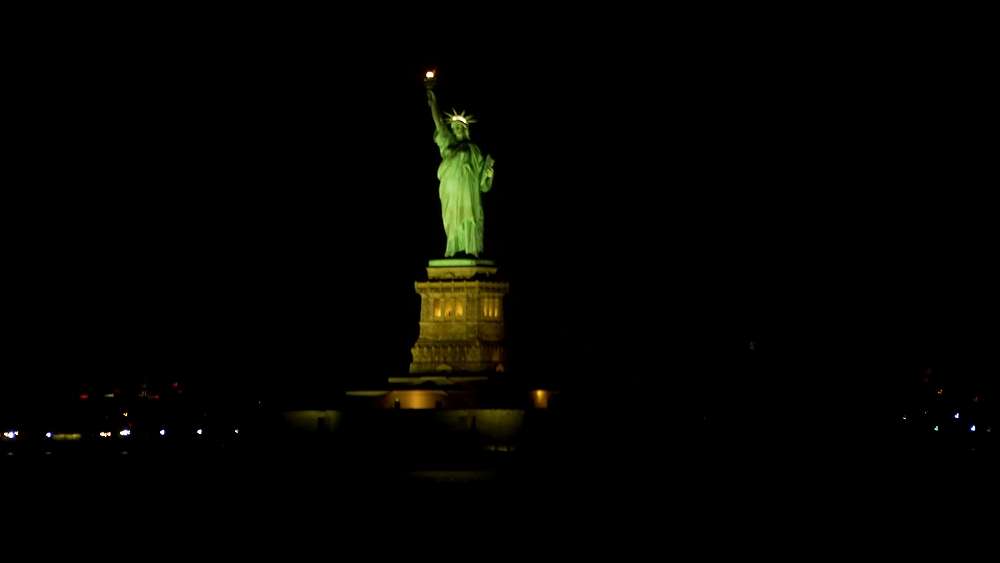 La statue de nuit