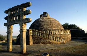 Les stupas