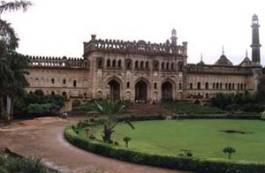 Le Bara Imambara