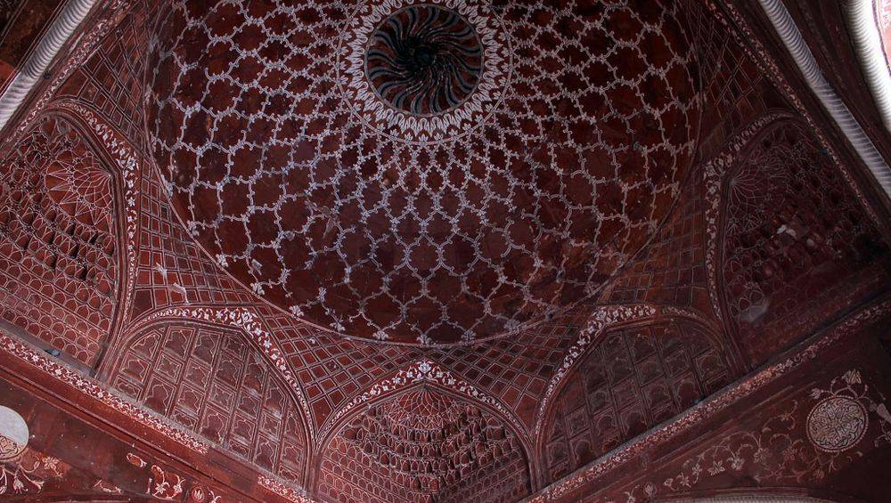 Plafond de la mosquée