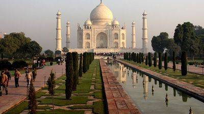 photo du taj mahal en construction