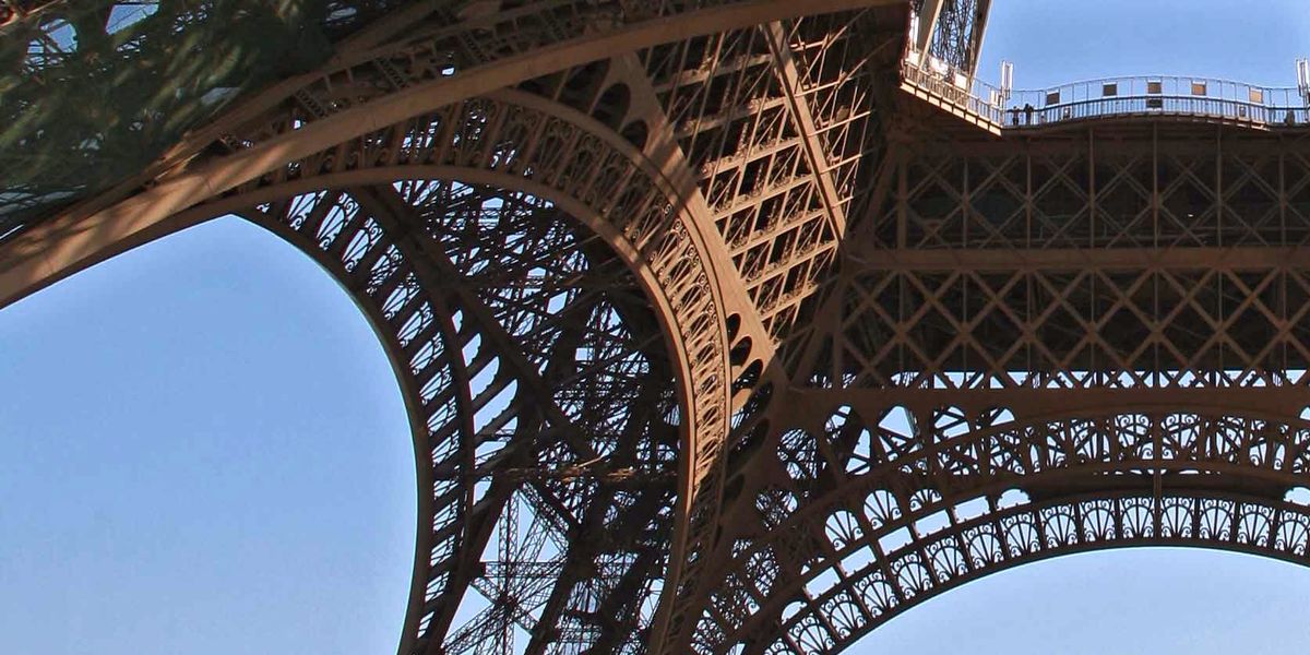 Détail de la structure de la tour Eiffel